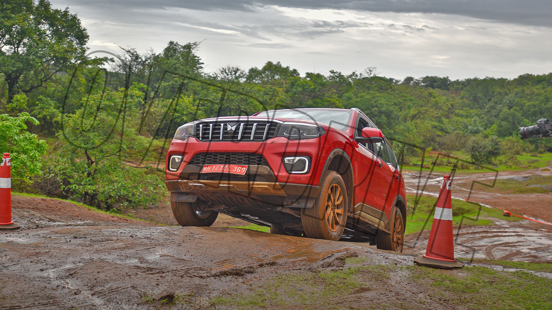 Mahindra Scorpio-N 2022 Z8L Petrol MT 6 Str Exterior