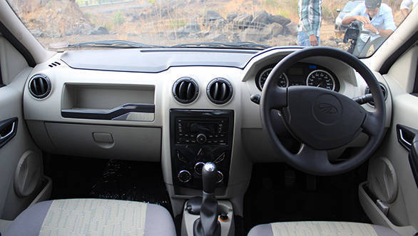 2013 Mahindra Verito Vibe interiors