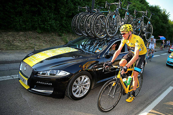 Jaguar gifts special-edition F-Type to Tour de France winner Chris Froome