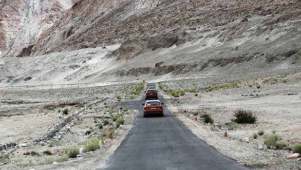 We relieved the cars of the excess baggage before heading to Marsimik La