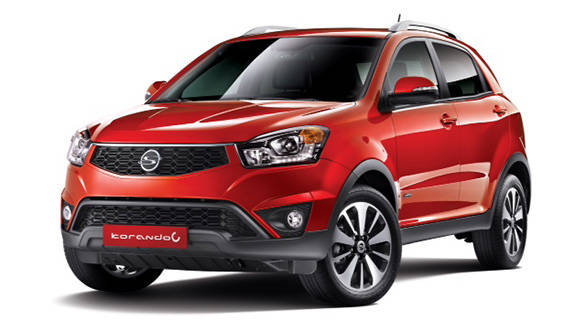 On the outside, it has projector headlamps with LED lights, body colour grille with chrome moulding, new side panels and 18-inch wheels