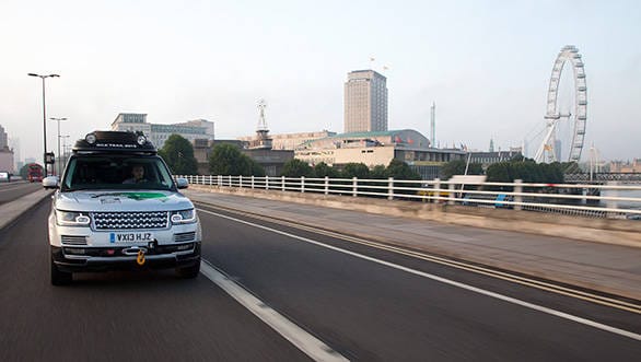 The Range Rover Hybrid Silk Trail 2013 RR_Hybrid_Silk_Trail_Update1_280813_01