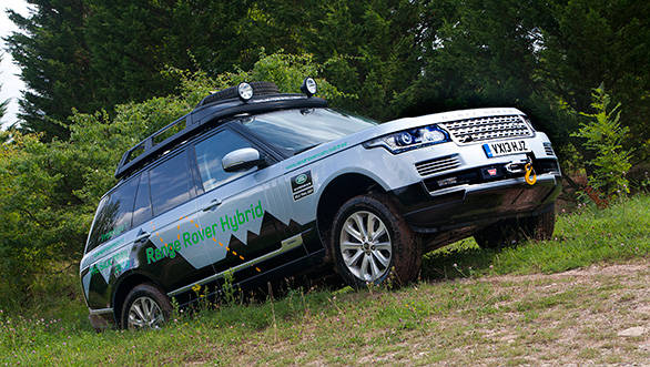 A boron steel casing completely protects the electric motor from the elements ensuring that off-road capability and versatility is not compromised.