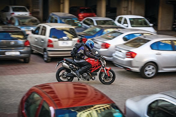 Living with the Superbike: Ducati Monster 795 in India IMG_7801
