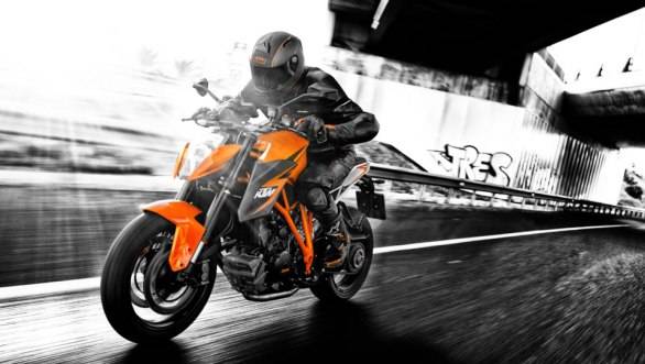 KTM 1290 Super Duke R unveiled KTM1290-Super-Duke-R-8