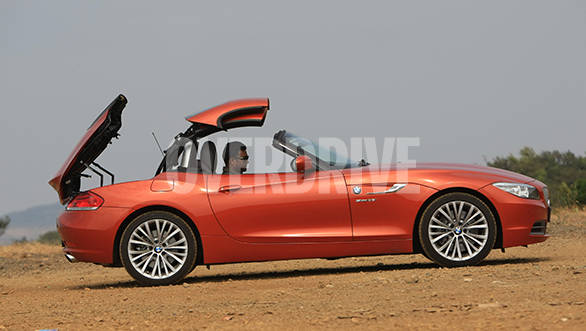 The roof opens or closes in 20 seconds and can be done even at speeds below 40kmph