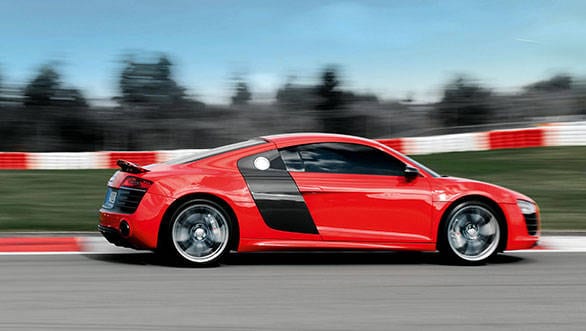 With a 5.2-litre mid-mounted V10 with 525PS on tap and a 0-100kmph time of just 3.6s, everything just flies at you with tremendous velocity, especially fear