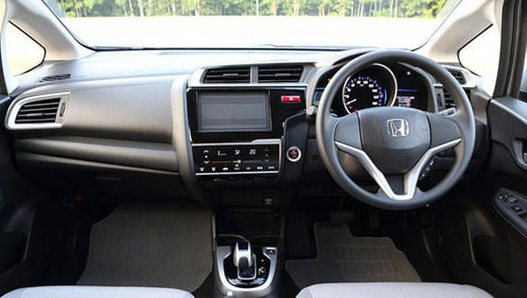honda-fit-hybrid-8-850x510