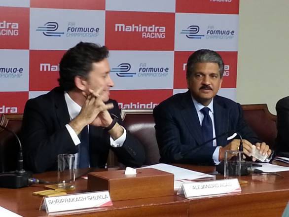 image-5a6d2c4dd13d83d29f3e2bbe393d1865a21e37b1e3912d688e9b450516d4ec2e-V