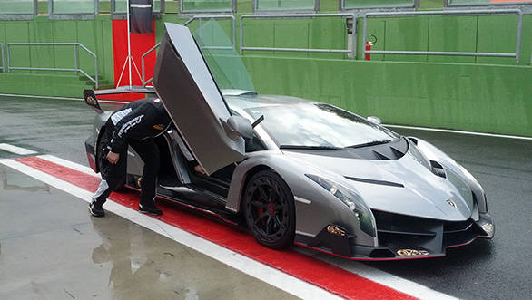 Lamborghini Veneno (1)