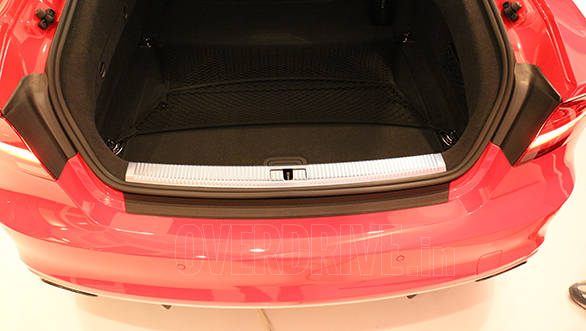 The RS 7 boasts of more than 500litres of boot space