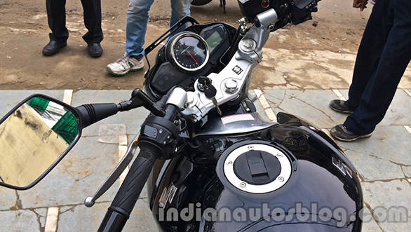 Suzuki-Inazuma-GW250-dealer-spied-1-1024x768