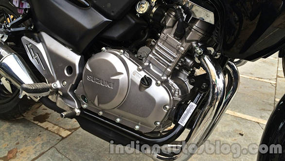 Suzuki-Inazuma-GW250-dealer-spied-engine-1024x768