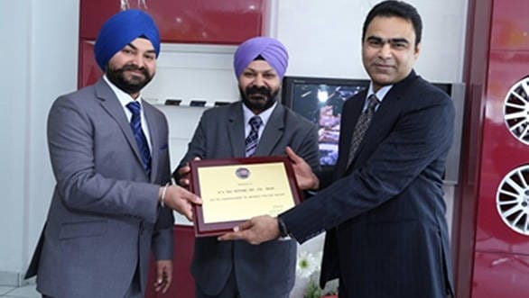 Fiat India officials at the inauguration of the new dealership in Delhi