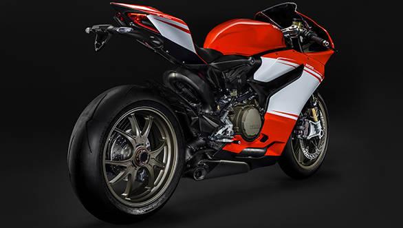 Ducati 1199 Superleggera pictures, videos and specifications Ducati 1199 Superleggera (10)