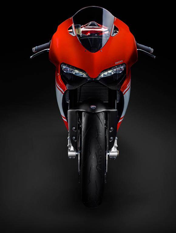 Ducati 1199 Superleggera pictures, videos and specifications Ducati 1199 Superleggera (3)
