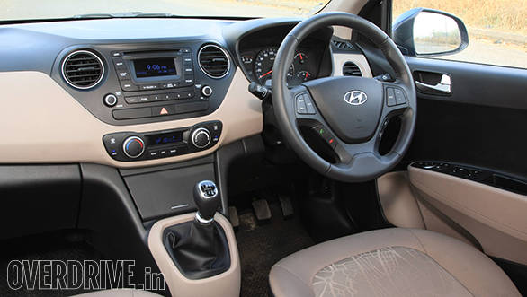 Hyundai Xcent petrol (4)