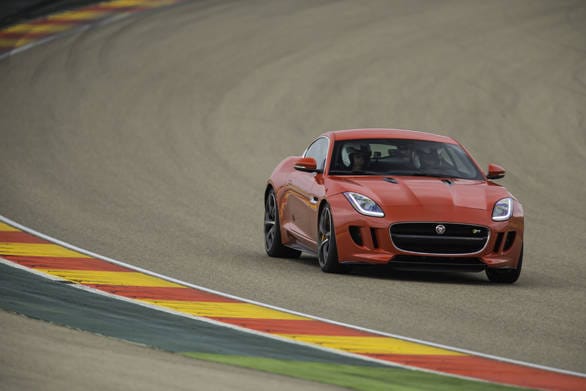 Jaguar F-type Coupe (13)