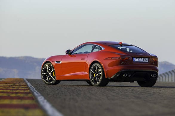 Jaguar F-type Coupe (7)