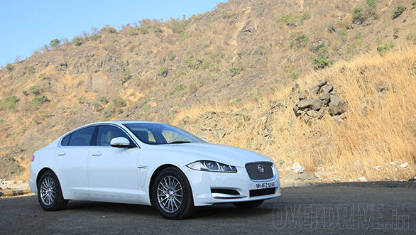 2014 Jaguar XF 2.0 Petrol Road Test image gallery and details Jaguar XF 2.0 (1)