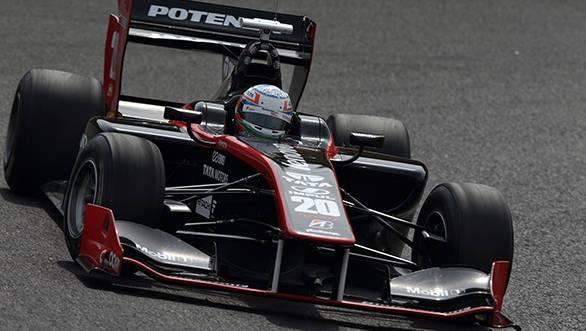 Narain Karthikeyan retires from inaugural race of 2014 Super Formula series Narain Karthikeyan in action at Suzuka_S