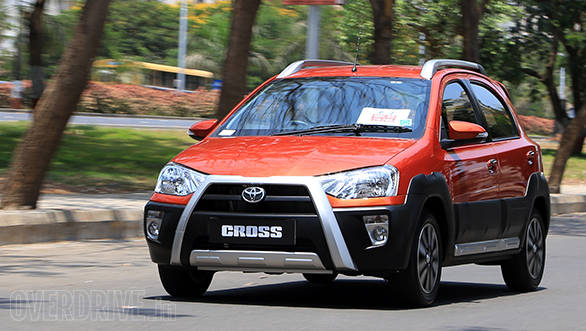 Toyota Etios Cross (4)