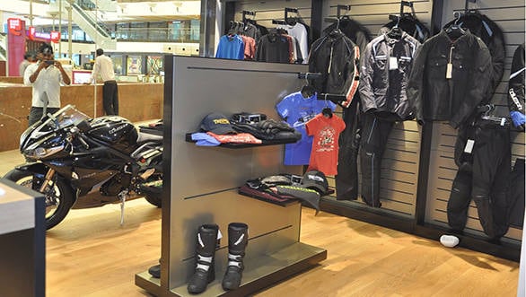 Triumph dealership Delhi (1)