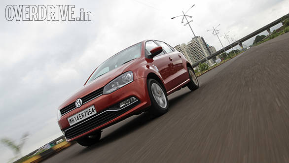 2015 Volkswagen Polo (7)