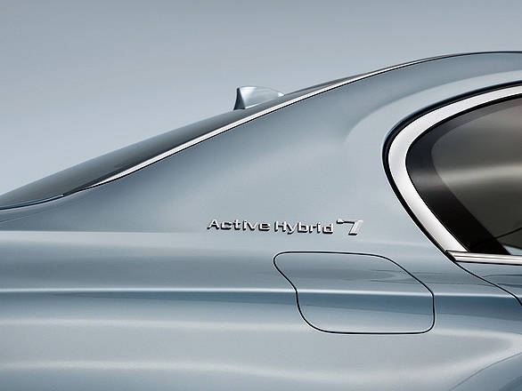 BMW-7-Series-ActiveHybrid-Wallpaper-12-1600x1200