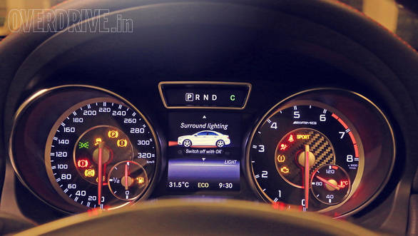 Mercedes-Benz CLA 45 AMG (11)