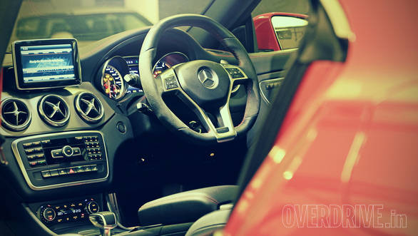 Mercedes-Benz CLA 45 AMG (8)
