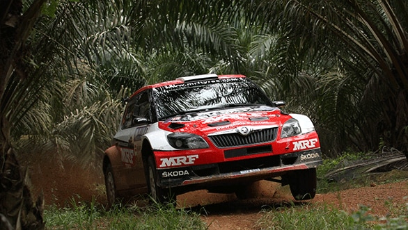 MRF to sponsor 2016 and 2017 Queensland Rally Championship MR14_-_Gill_wheel_lift_-_APSM_(1)