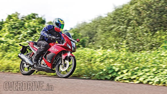Hero Karizma ZMR (1)