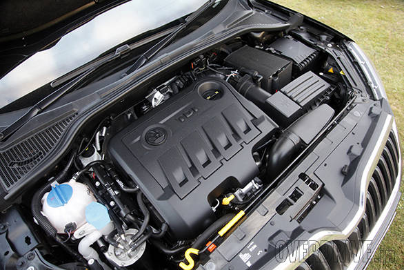 The 4x4 model gets more power though, a max power of 140PS is produced at 4200rpm while torque is an impressive 320Nm available from 1750 to 2500rpm