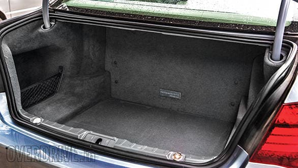 BMW ActiveHybrid 7L boot