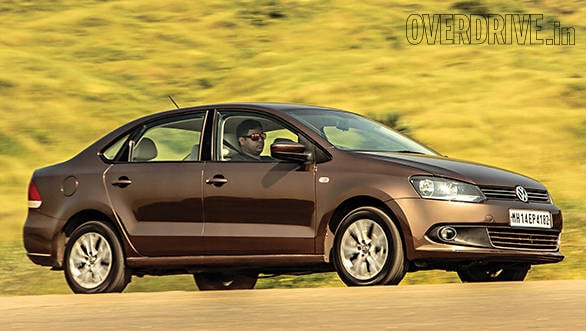 Volkswagen Vento TDI DSG (3)