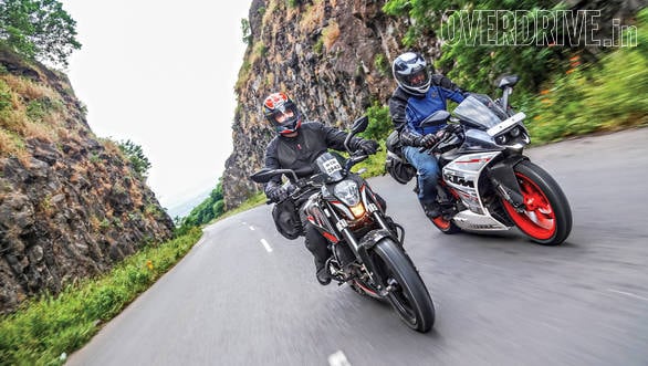 KTM RC 390 vs Duke 390 (7)