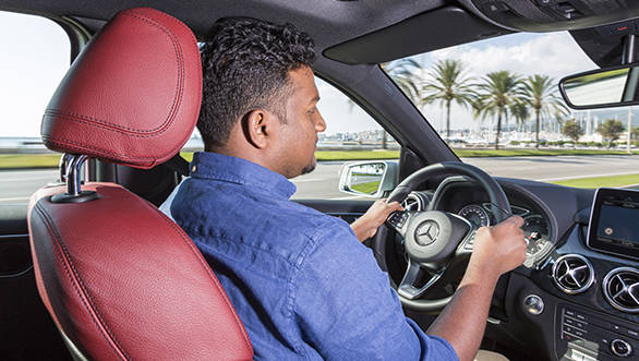 Mercedes-Benz B-Class 2015 (2)