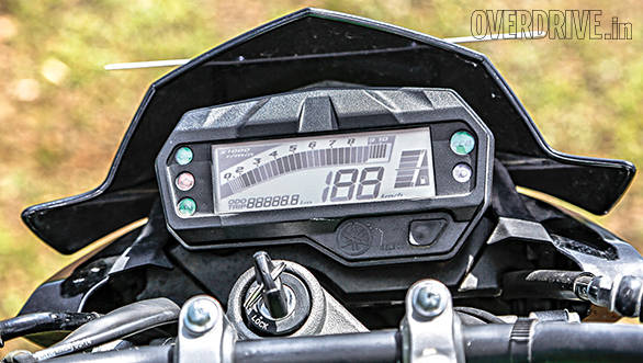 Suzuki Gixxer comparo (14)
