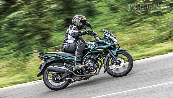 Suzuki Gixxer comparo (4)
