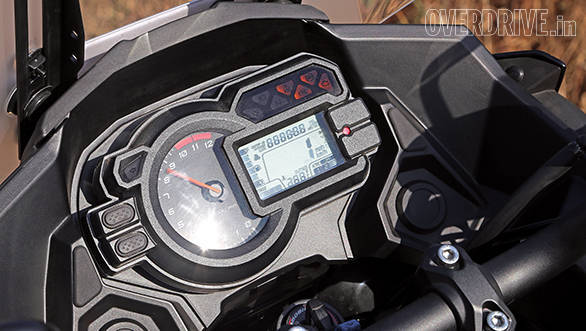 Ana-digi dials give you all the relevant information except for gear position