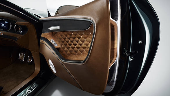 Like the rest of the interior, the rear has been trimmed by the master craftsmen at Bentley in the highest quality Poltrona Frau leather.