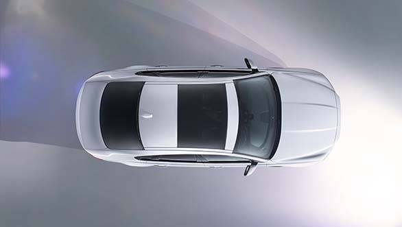 JAGUARXF_S_Hero_02_RHD_RWD