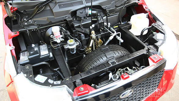 Mahindra e2O engine