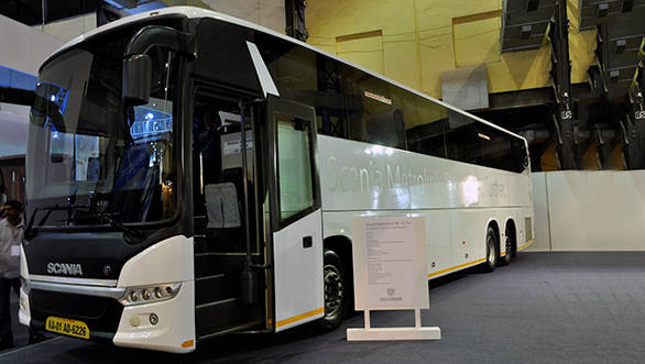 Busworld 2015: Scania displays ethanol engine and Metrolink bus Scania Metrolink