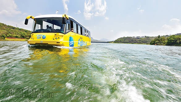Amphicoach GTS-1 Aqua Bus (4)