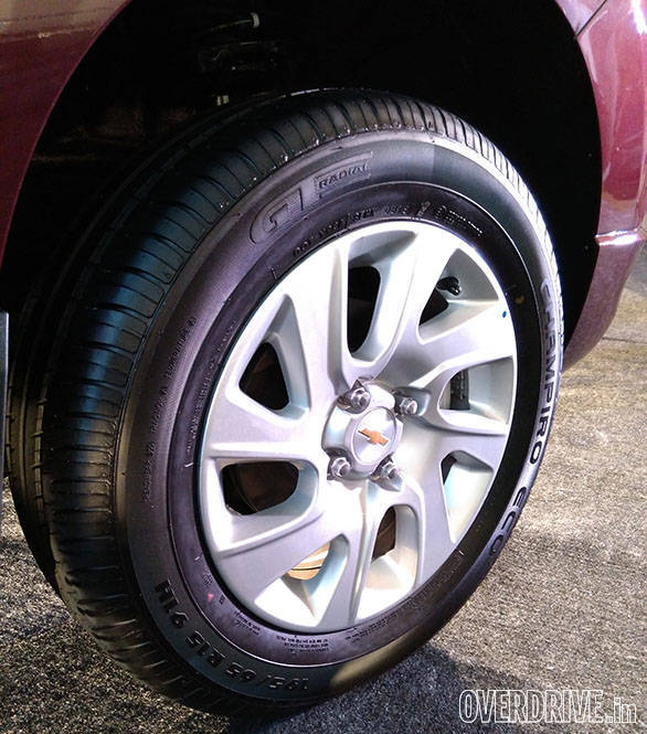 Image gallery: Meet the new India-bound Chevrolet Spin MPV Chevrolet Spin 2 (2)