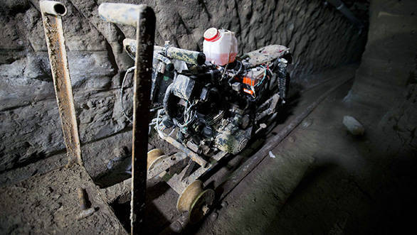 Drug baron Joaquin El Chapo Guzman's prison break on a motorcycle mexico-drug-lord-escapes-2 (1)