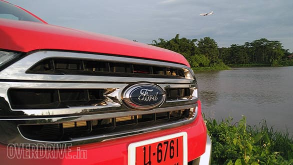 Ford Endeavour new (12)