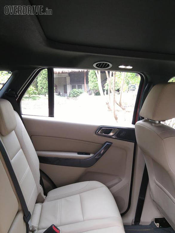 Ford Endeavour new (3)